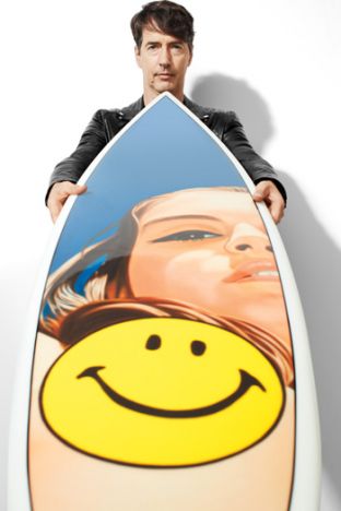 richard-phillips-limited-edition-surfboard-for-tommy-hilfiger-in-collaboration-with-art-production-fund