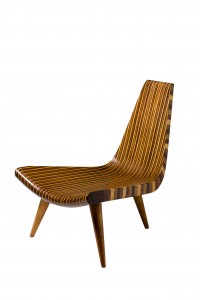 brazilian-design-joaquim-terneiro-three-feet-chair1-200x300