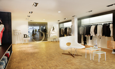 denham-store-inside2