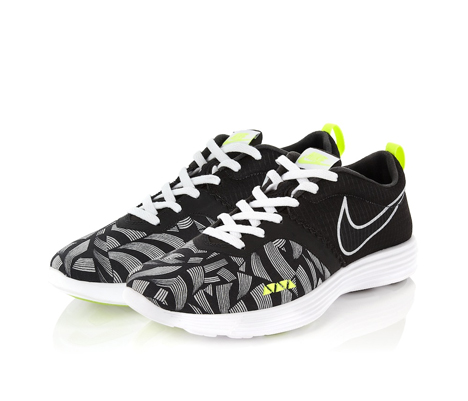 03 Nike Sportswear Liberty Free-lunar-montreal running low